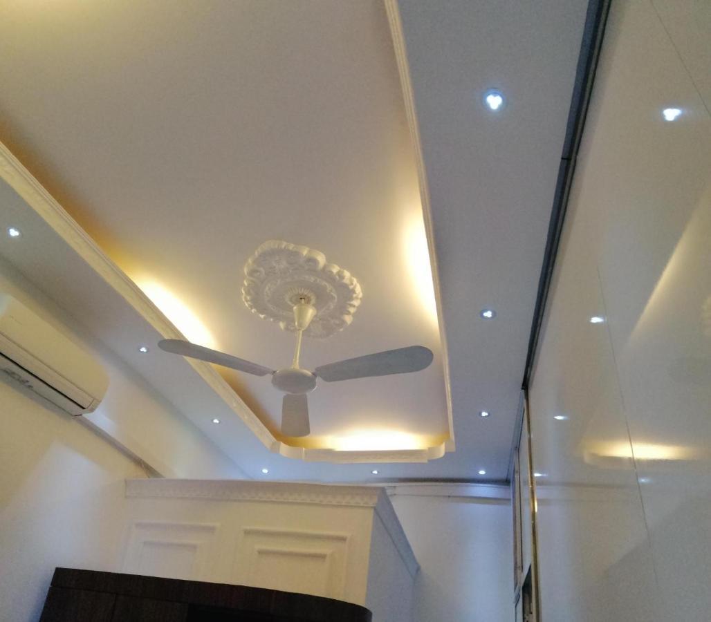 Roma Hotel Noi Bai Airport Hanoi Buitenkant foto