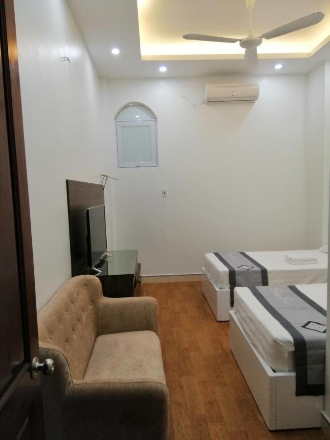 Roma Hotel Noi Bai Airport Hanoi Buitenkant foto
