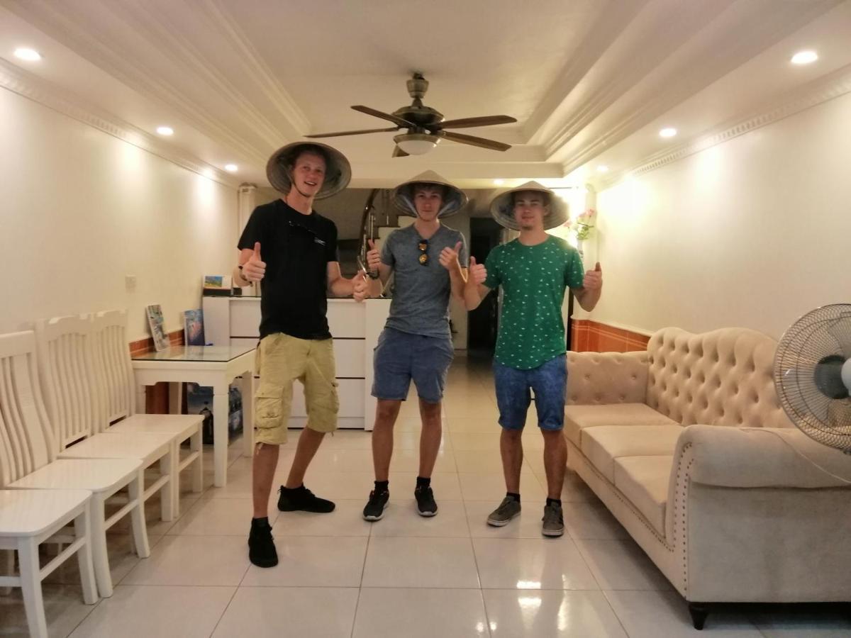 Roma Hotel Noi Bai Airport Hanoi Buitenkant foto
